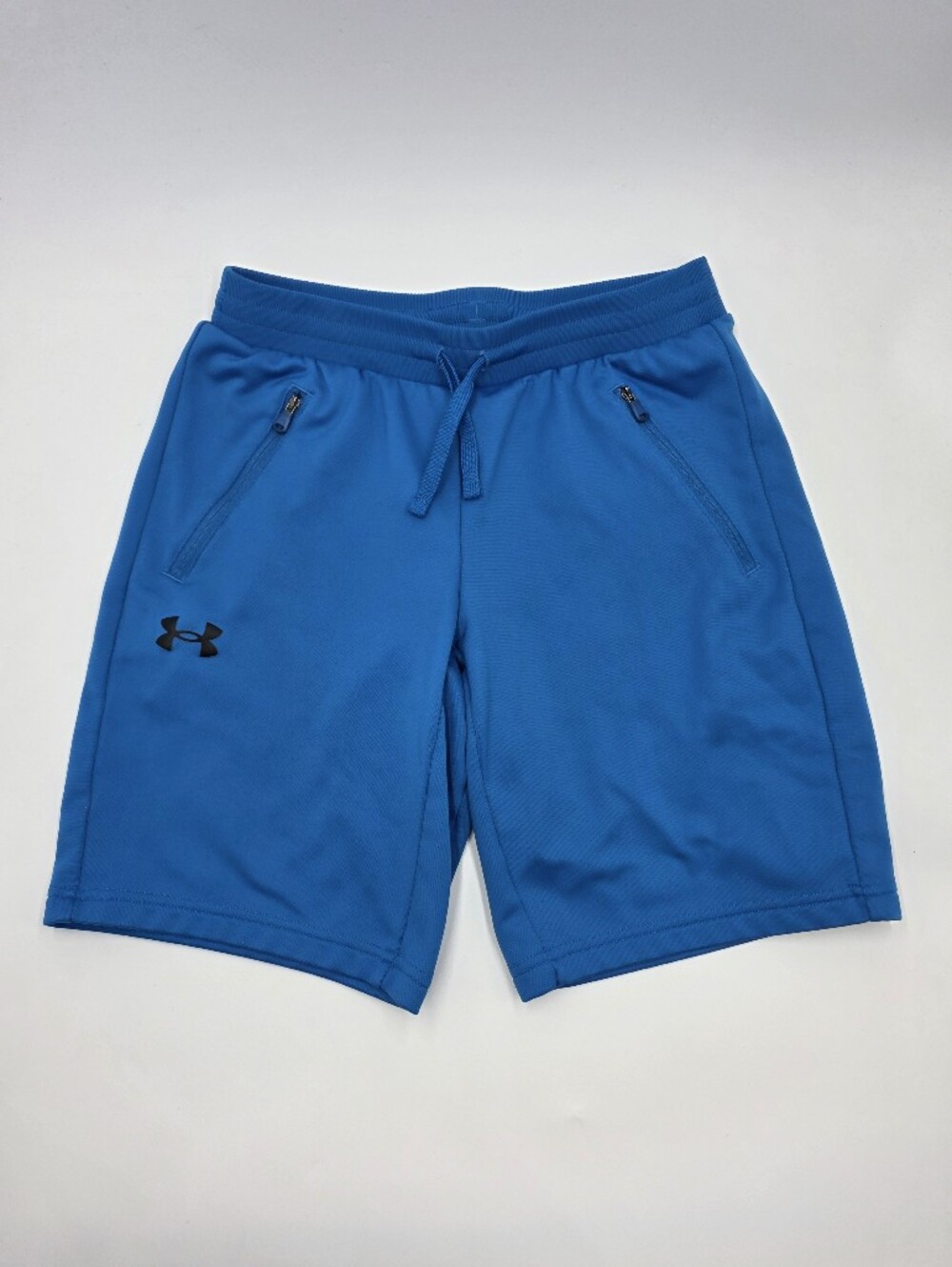 Under Armour boys' blue Pennant shorts size L